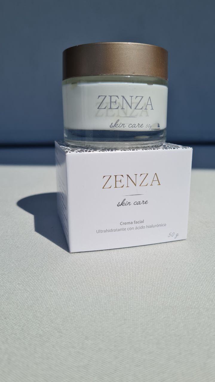 Frasco y caja ZENZA skin care, crema facial ultrahidratante de 50 g